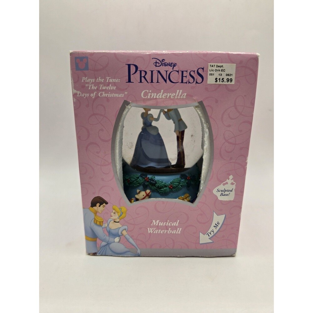 Disney Princess Cinderella Prince Snow Globe Music 12 Days of Christmas Twelve